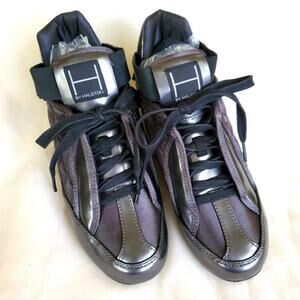 NWOT H by Halston fashion forward futuristic sneakers Quilted side panel size 7